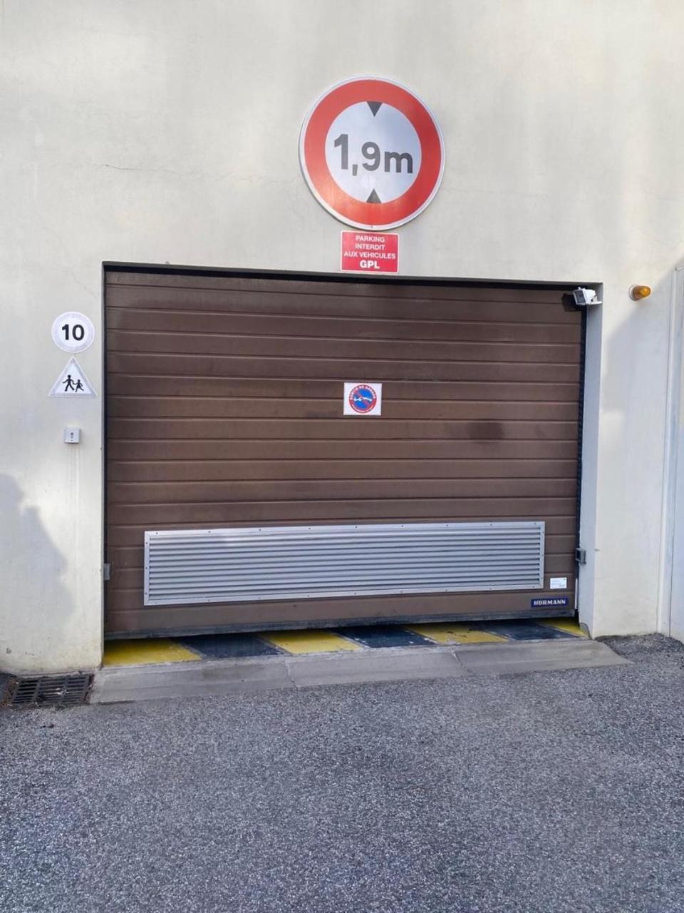 Charmant T3 Avec Vue Montagne Et Parking Privatif Font-Romeu-Odeillo-Via Bagian luar foto